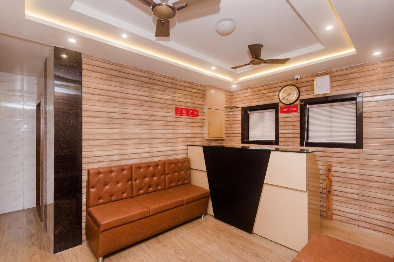 Hotel Indore Near Mumbai Central Station Buitenkant foto
