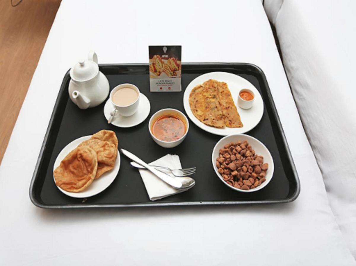 Hotel Indore Near Mumbai Central Station Buitenkant foto